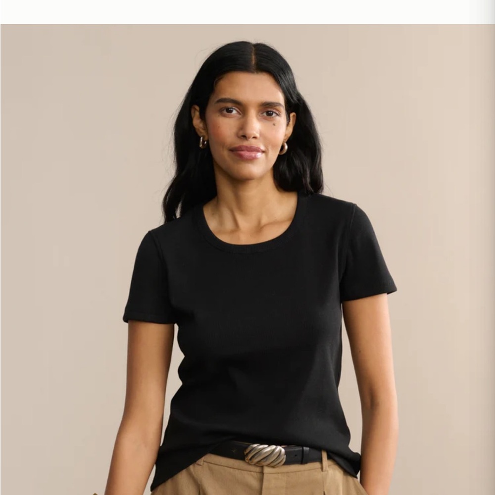 Jenny Kane designer NWTags Women’s Black Short Sleeve Ribbed Crewneck Tee